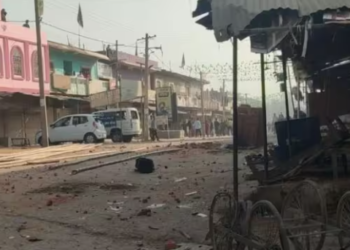 झारखंड: ई-रिक्शा की बैटरी की कथित चोरी को लेकर दो समूहों के बीच झड़प के बाद धारा 144 लागू