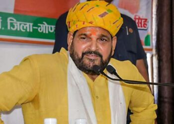 कथित यौन उत्पीड़न मामले में दिल्ली की अदालत ने सांसद बृजभूषण शरण सिंह को 18 जुलाई को तलब किया