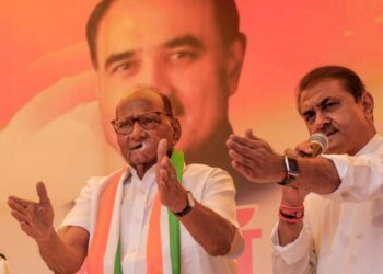 महाराष्ट्र NCP संकट: शरद पवार ने विद्रोह का नेतृत्व करने के लिए प्रफुल्ल पटेल, सुनील तटकरे को अयोग्य ठहराया
