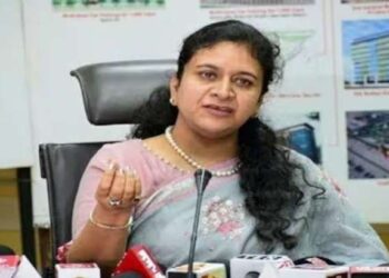 नोएडा की सीईओ रितु माहेश्वरी को हटाया गया, एम लोकेश उनकी जगह लेंगे