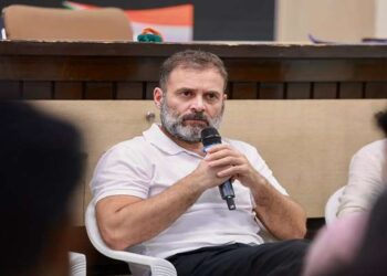 राहुल गांधी को SC से राहत: क्या है मायने और क्या वह अब चुनाव लड़ सकते हैं? यहां जानें