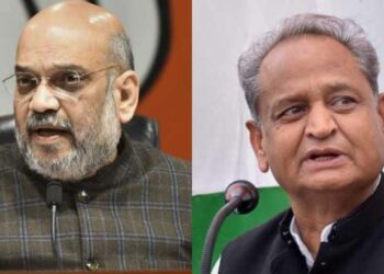 'गहलोत को इस्तीफा देना चाहिए'
