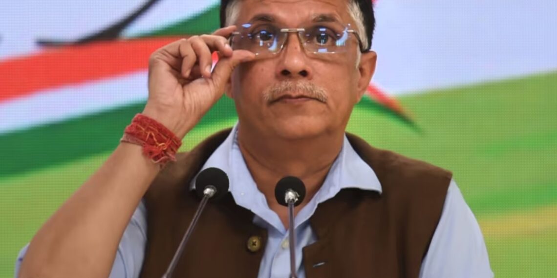 चुनावी बॉन्ड भाजपा द्वारा लाई गई 'काला-धन-सफ़ेद-करो योजना' थी: पवन खेड़ा