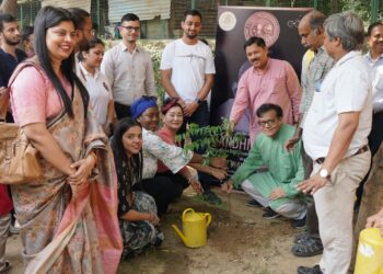 गांधी मंडेला फाउंडेशन ने राष्ट्रपिता महात्मा गांधी के 154वें जयंती के अवसर पर वृक्षारोपण कार्यक्रम का आयोजन किया