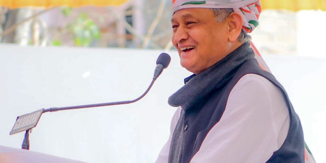 पीएम मोदी गुर्जर समुदाय को भड़काने का प्रयास कर रहे: सीएम अशोक गहलोत