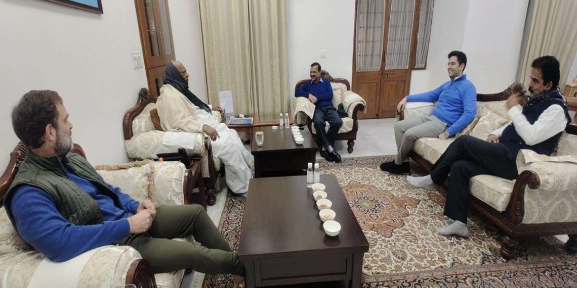 AAP-कांग्रेस ने पंजाब को छोड़कर सभी राज्यों के लिए सीट बंटवारे को अंतिम रूप दिया