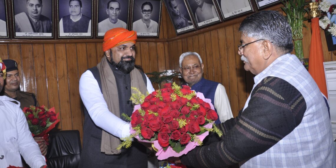 Bihar Floor Test : बिहार में शह-मात का खेल जारी,