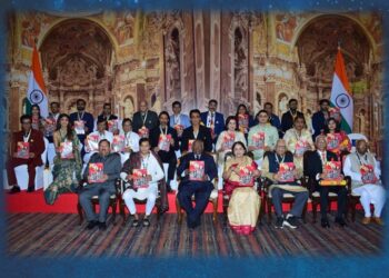 ‘चैंपियंस ऑफ चेंज महाराष्ट्र’ अवॉर्ड से सम्मानित हुए मनोज बाजपेयी, सोनू सूद समेत तमाम सितारे