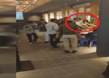 Elvish Yadav Video Viral: यूट्यूबर एल्विश यादव ने रेस्टोरेंट में शख्स को जड़ा थप्पड़, वीडियो वायरल; सामने आई ये वजह