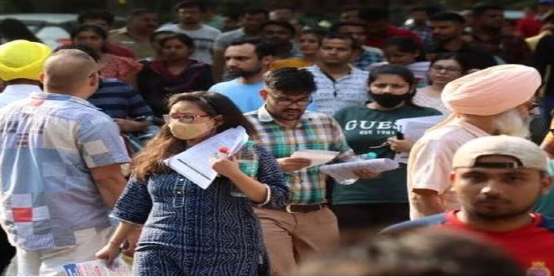 UPPSC 2024 Eligibility Criteria: यूपीपीएससी पीसीएस परीक्षा तिथि घोषित, यूपी में SDM बनने की क्या है एजुकेशनल क्वालिफिकेशन और उम्र सीमा?