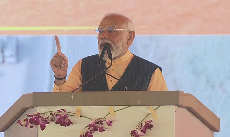 धारा 370 हटने के 'विकसित भारत, विकसित जम्मू कश्मीर' कार्यक्रम में भाग लेंगे पीएम मोदी