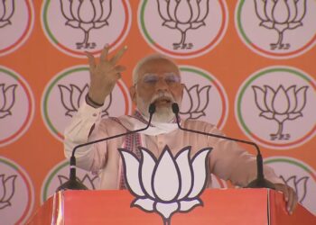 कांग्रेस की लूट जिंदगी के साथ भी, जिंदगी के बाद भी: PM Modi