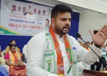 पूर्व पीएम के पोते प्रज्वल रेवन्ना फंसे सेक्स स्कैंडल में