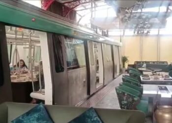 Noida Metro Restaurant