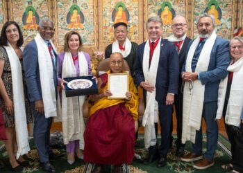 अमेरिकी प्रतिनिधिमंडल के दलाई लामा से मिलने पर भड़का चीन - Panchayati Times