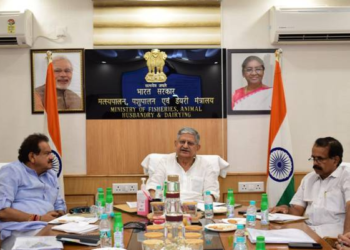 केंद्रीय मंत्री ललन सिंह ने उर्वरक विभाग की समीक्षा बैठक की