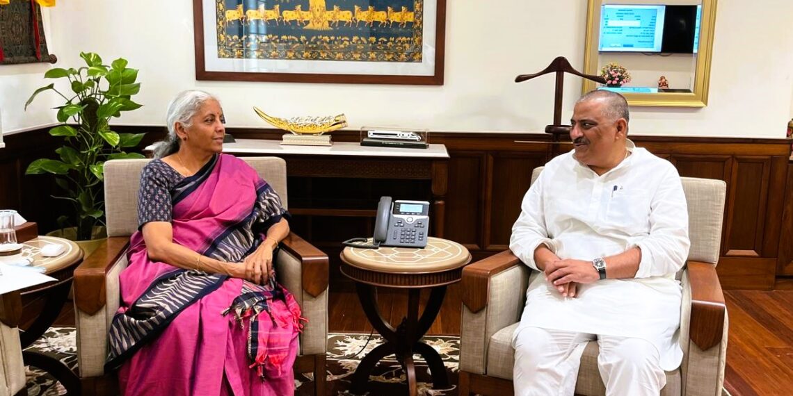 उत्तर बिहार में बाढ़ के दीर्घकालिक समाधान की दिशा में संजय झा ने की बड़ी पहल - Panchayati Times
