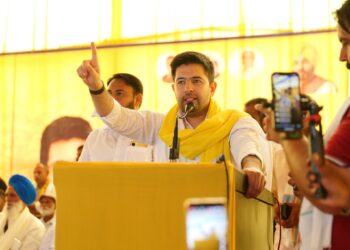 आम आदमी पार्टी ने अरविंद केजरीवाल के लिए आवास की मांग की - Panchayati Times