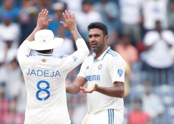 बांग्लादेश बैकफुट पर, तीसरे दिन का खेल ख़त्म होने तक 158/4