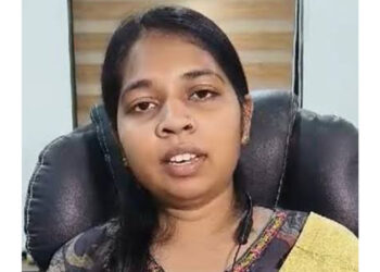 गुजरात की सबसे युवा सरपंच कल्पना चौहाण ने बनाया आदर्श गांव - Panchayati Times