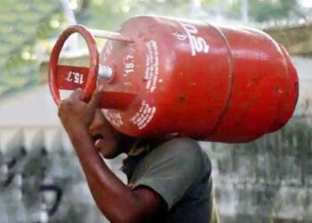 Under the Pradhan Mantri Ujjwala Yojana, free LPG cylinders are distributed