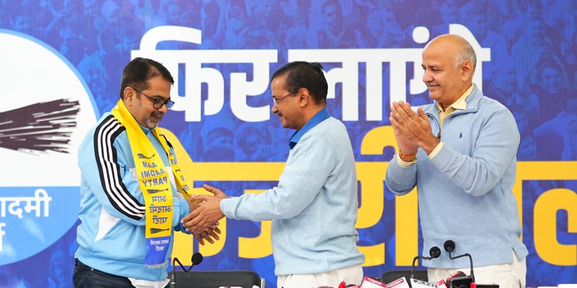 अवध ओझा ने राजनीति से लिया संन्यास, सोमनाथ भारती भड़के - Panchayati TImes