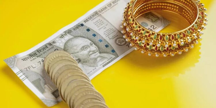 कॉर्पोरेट एफडी या बैंक एफडी? निवेश से पहले जान लें कौन सा विकल्प आपके लिए ज्यादा सुरक्षित - Panchayati Times