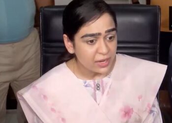 तेजप्रताप यादव की गर्लफ्रेंड विवाद पर क्या बोलीं पत्नी ऐश्वर्या राय? - Panchayati Times