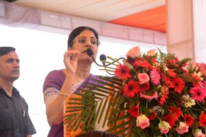 यूपी पंचायत चुनाव: अनुप्रिया पटेल ने अकेले लड़ने का किया एलान - Panchayati Times