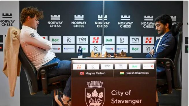 D Gukesh defeated Magnus in Norway Chess 2025, Carlsen was seen banging his hands on the table in frustration after losing