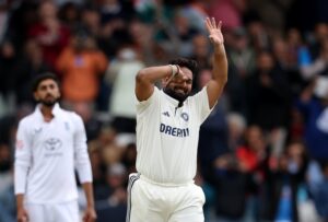 ऋषभ पंत को अनुशासनहीनता के लिए ICC की फटकार, मिली ये सजा - Panchayati Times