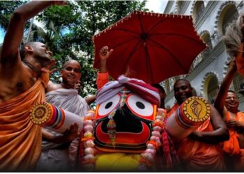 Jagannath Puri Rath Yatra 2025 Live The Grand Procession of Lord Jagannath, Lord Balabhadra, and Goddess Subhadra