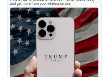 Donald Trump launches a 'gold' phone, know the price and features of T1 phone that competes with Apple