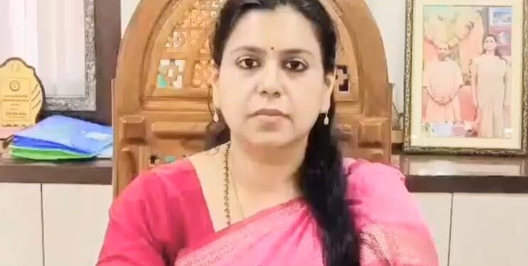 पूर्व IAS दिव्या मित्तल ने बनाई ‘जननीति भारत’ पार्टी, यूपी चुनाव 2027 में उतरेगी; जनता से किए 3 बड़े वादे - Panchayati Times
