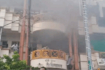 हरदोई के बच्चों के अस्पताल में आग का कहर, बाल-बाल बचे दो दर्जन मासूम - Panchayati Times