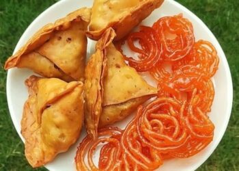 स्वास्थ्य मंत्रालय: समोसा, जलेबी और लड्डू पर चेतावनी लेबल की खबरें भ्रामक - Panchayati Times