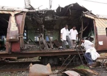 All 12 people convicted in Mumbai train blasts acquitted, 189 people died