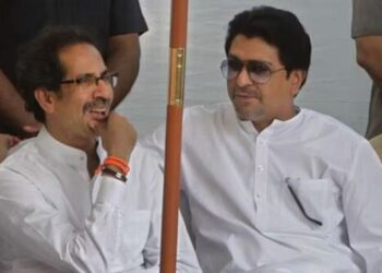 Uddhav Thackeray and Raj Thackeray will be seen on the same stage for the first time after 20 years