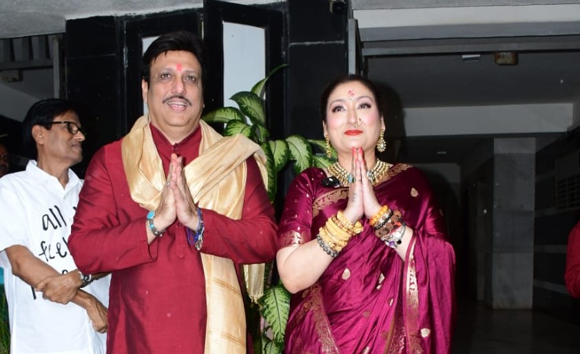 गणेश चतुर्थी पर गोविंदा और सुनीता ने तलाक पर कही बड़ी बात - Panchayati Times