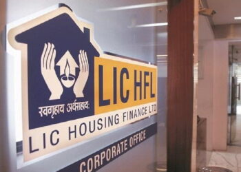एक्साइज ड्यूटी बढ़ते ही LIC को लगा 11 हजार करोड़ का झटका - Panchayati Times