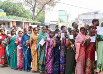 Big discrepancy in voter list before UP Panchayat elections, more than 1 crore voters suspicious