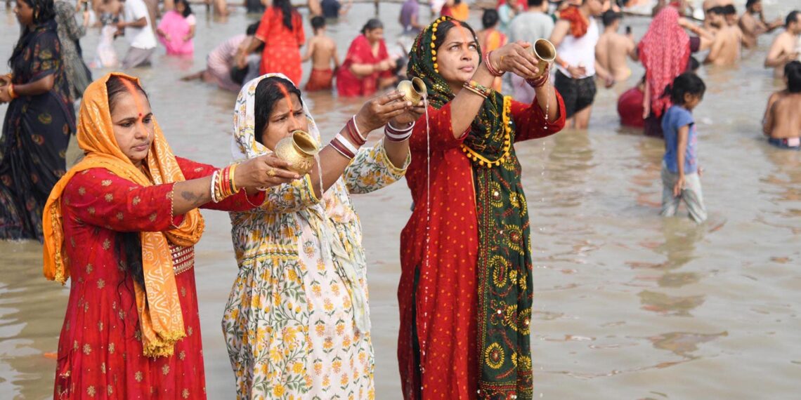 Holiday declared in Delhi on Chhath Puja, know what will be open and what will remain closed today?