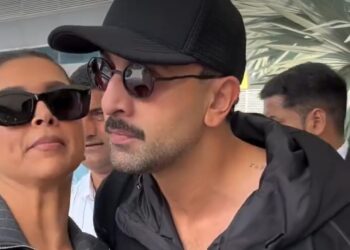 मुंबई एयरपोर्ट पर दीपिका पादुकोण-रणबीर कपूर सालों बाद मिले - Panchayati Times