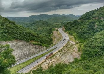 अरावली पर सुप्रीम कोर्ट की अहम सुनवाई, इन्हें भेजा नोटिस - Panchayati Times