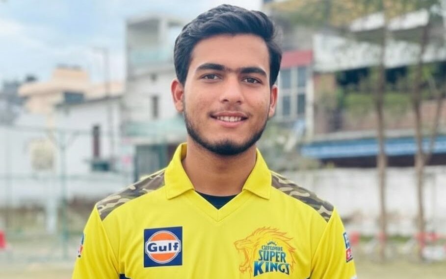 कौन है प्रशांत वीर? IPL नीलामी में इतिहास रचने वाले, जिसे CSK ने खरीदा - Panchayati Times