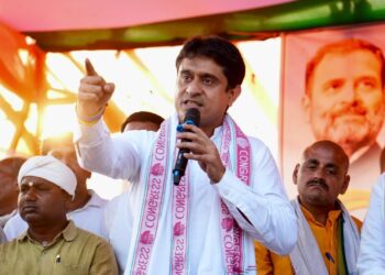 AI Summit: ‘शर्टलेस प्रोटेस्ट’ मामले में IYC अध्यक्ष उदय भानु चिब गिरफ्तार - Panchayati Times