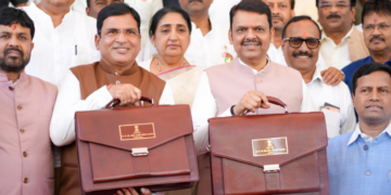 महाराष्ट्र बजट 2026: कृषि क्षेत्र में कई योजनाओं का हुआ ऐलान - Panchayati Times