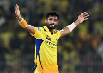 CSK को बड़ा झटका: खलील अहमद IPL 2026 से बाहर - Panchayati Times