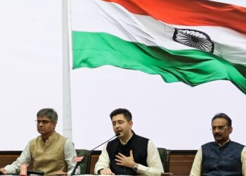 AAP को लगा झटका, बागी सांसदों को मिली राज्यसभा की मान्यता - Panchayati Times