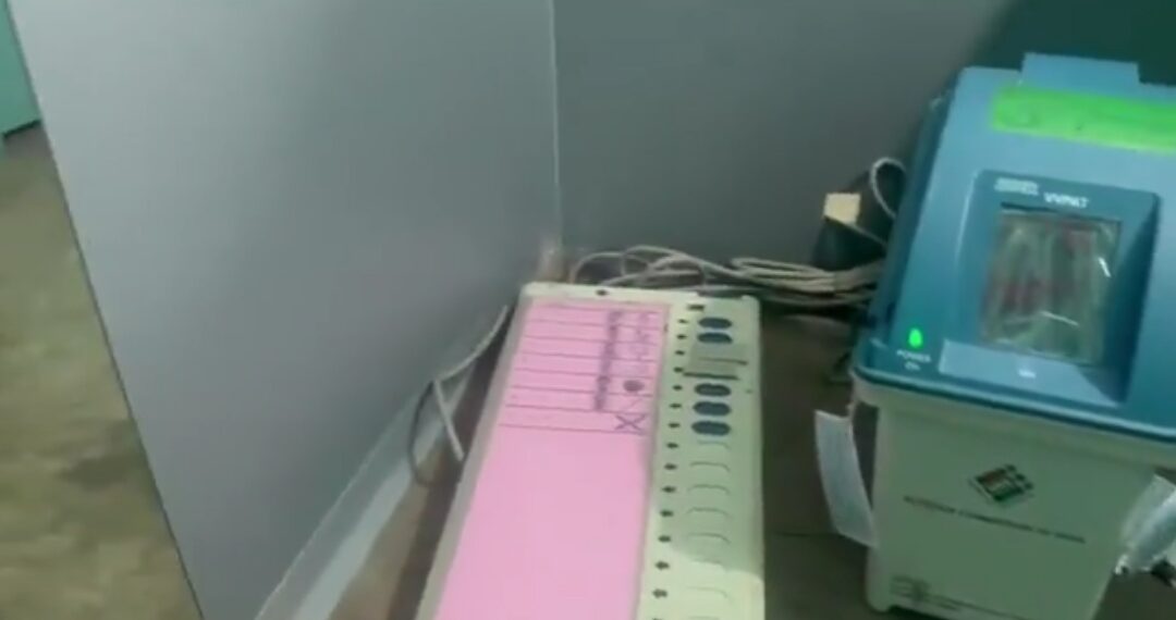पश्चिम बंगाल विधानसभा चुनाव: टेप चिपका दिया EVM में BJP के बटन पर - Panchayati Times